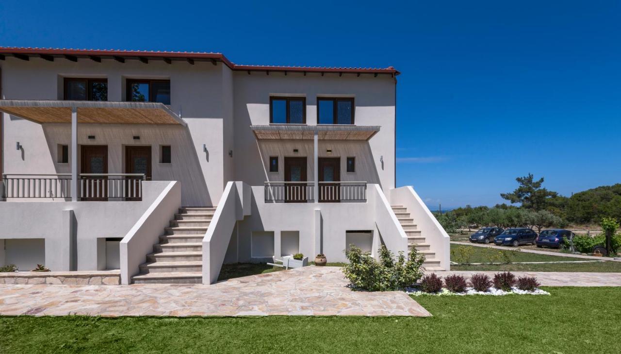 Dionysus Apartments & Suites Иерисос Екстериор снимка