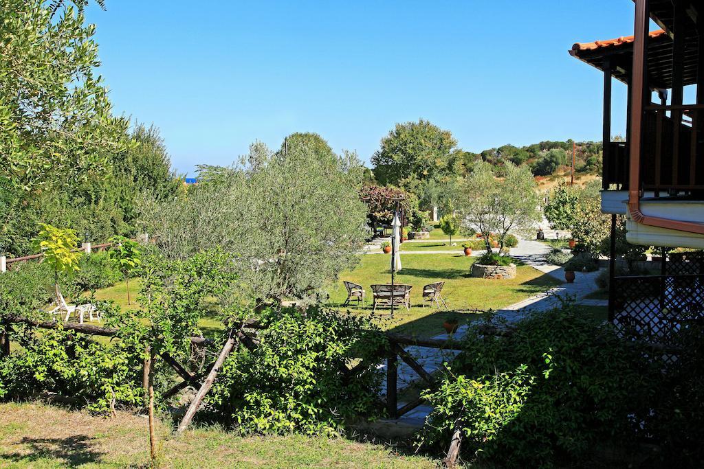 Dionysus Apartments & Suites Иерисос Екстериор снимка