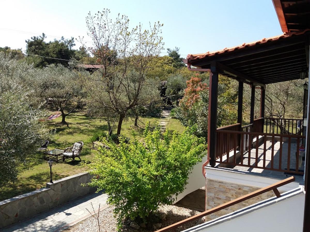 Dionysus Apartments & Suites Иерисос Екстериор снимка
